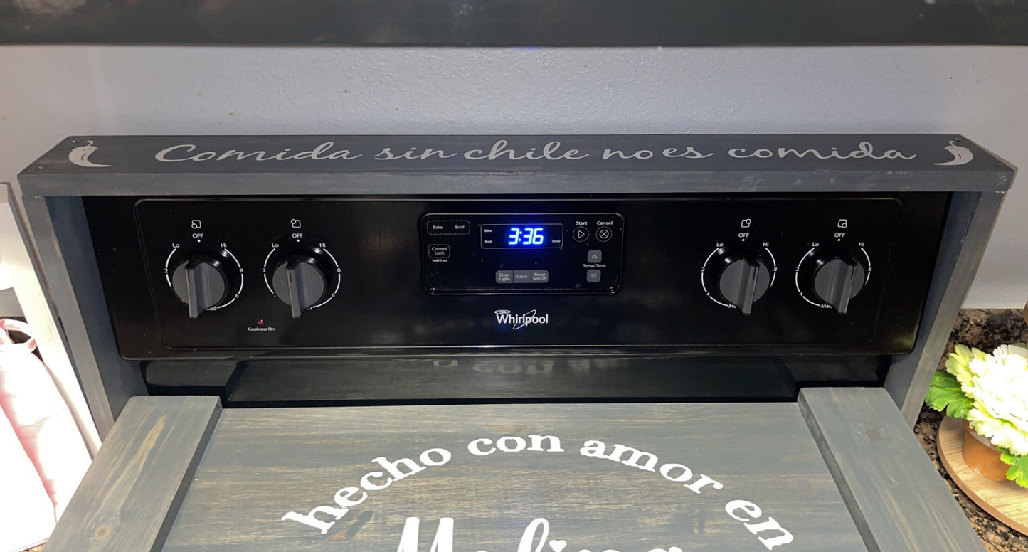 Hecho con amor Spanish saying stove cover