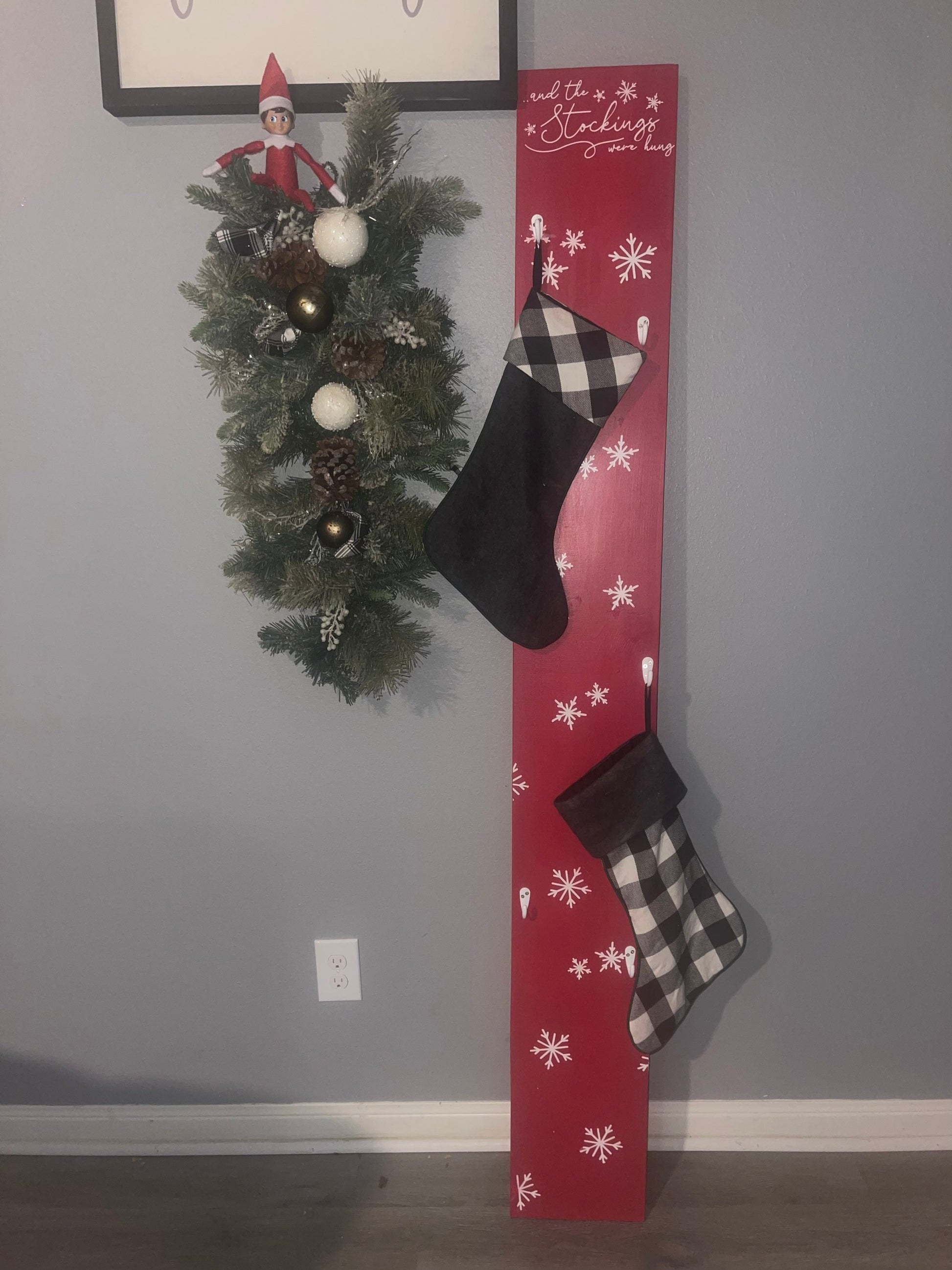 Christmas stocking holder vertical